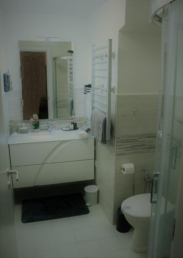 Suite113 In The Center With Beach Pescara Exteriör bild
